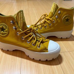 Converse Chuck Taylor All Star Lugged Winter Retrograde Gore-Tex Gold Dart